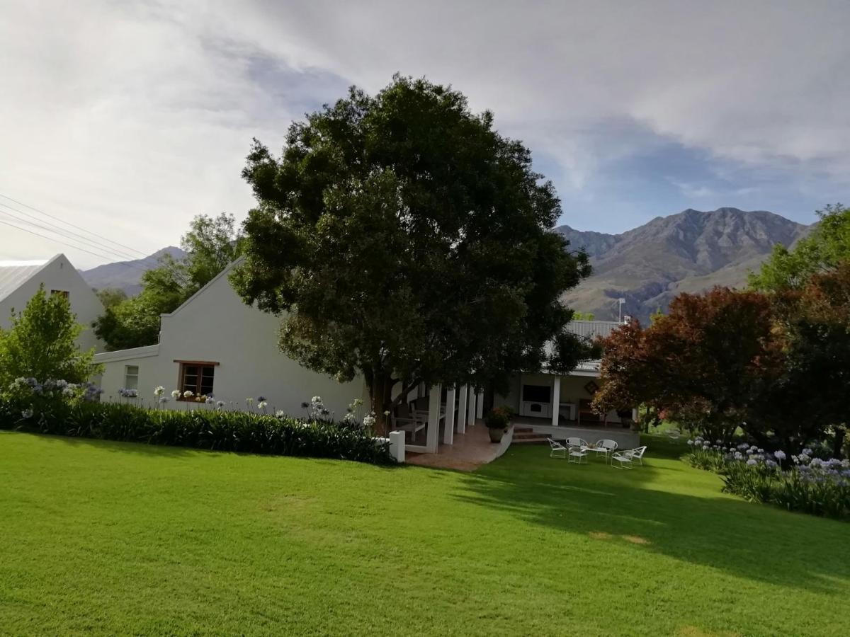 Bed and Breakfast Blue Lily Retreat Matjiesrivier  Exterior foto